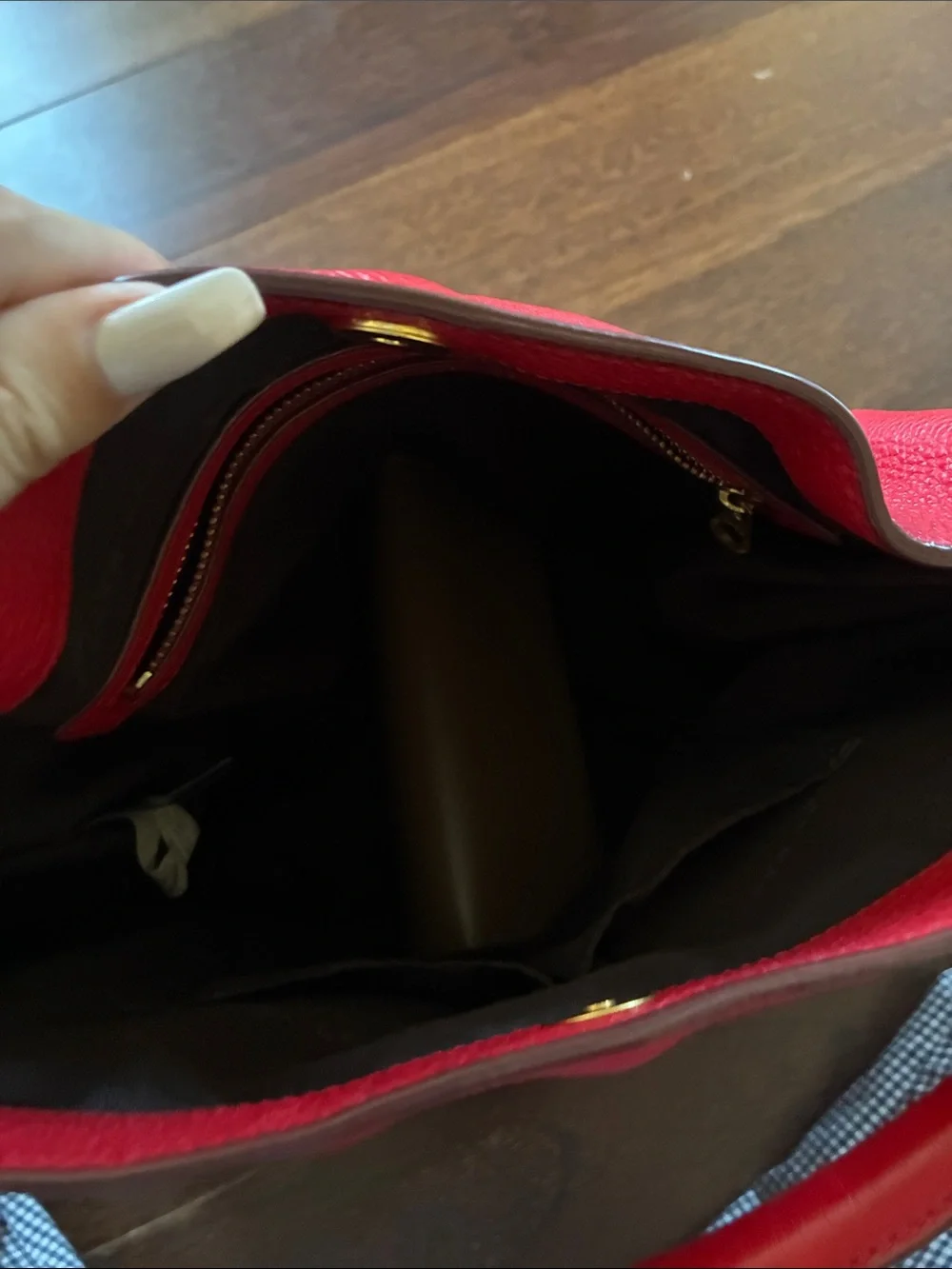 Marc by Marc Jacobs Red Pebbled Leather Shoulder Hobo in great condition